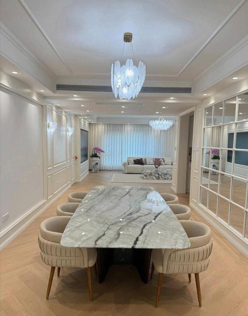 这套房子不靠夸张材料取胜靠把日常打理到发光干净到能映出灯具的轮廓开元棋牌46岁秦岚的豪宅爆了全屋精致温暖一尘不染刚好适合两个人住(图4)